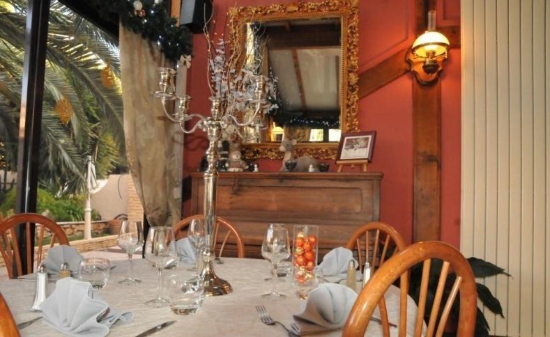Hotel Logis Les Cigalons