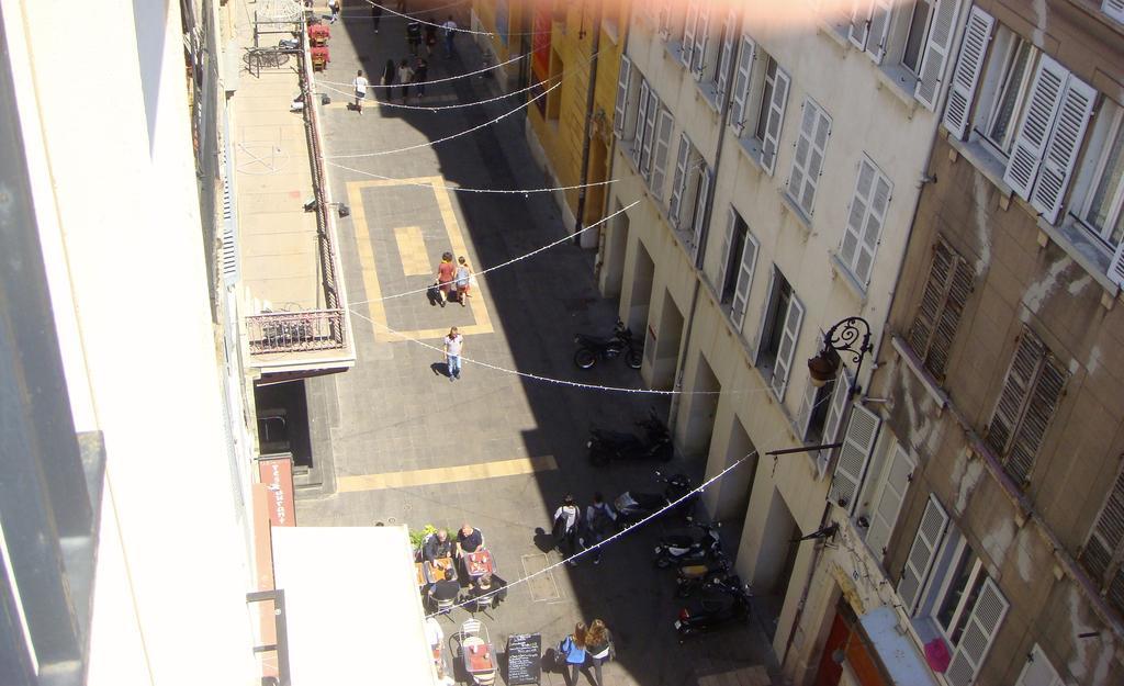 Hotel Ariana 3*