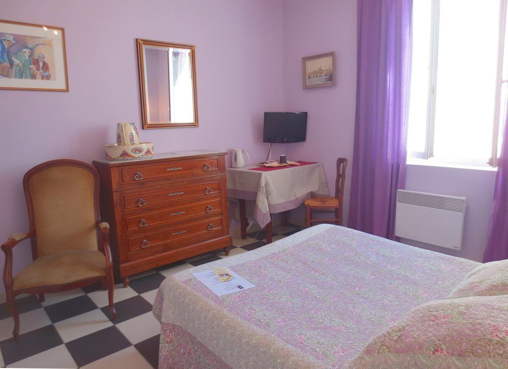 Hotel L'oustau 3*